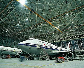 《英雄联盟》公布新英雄“慧” 拥有10个技能的画师